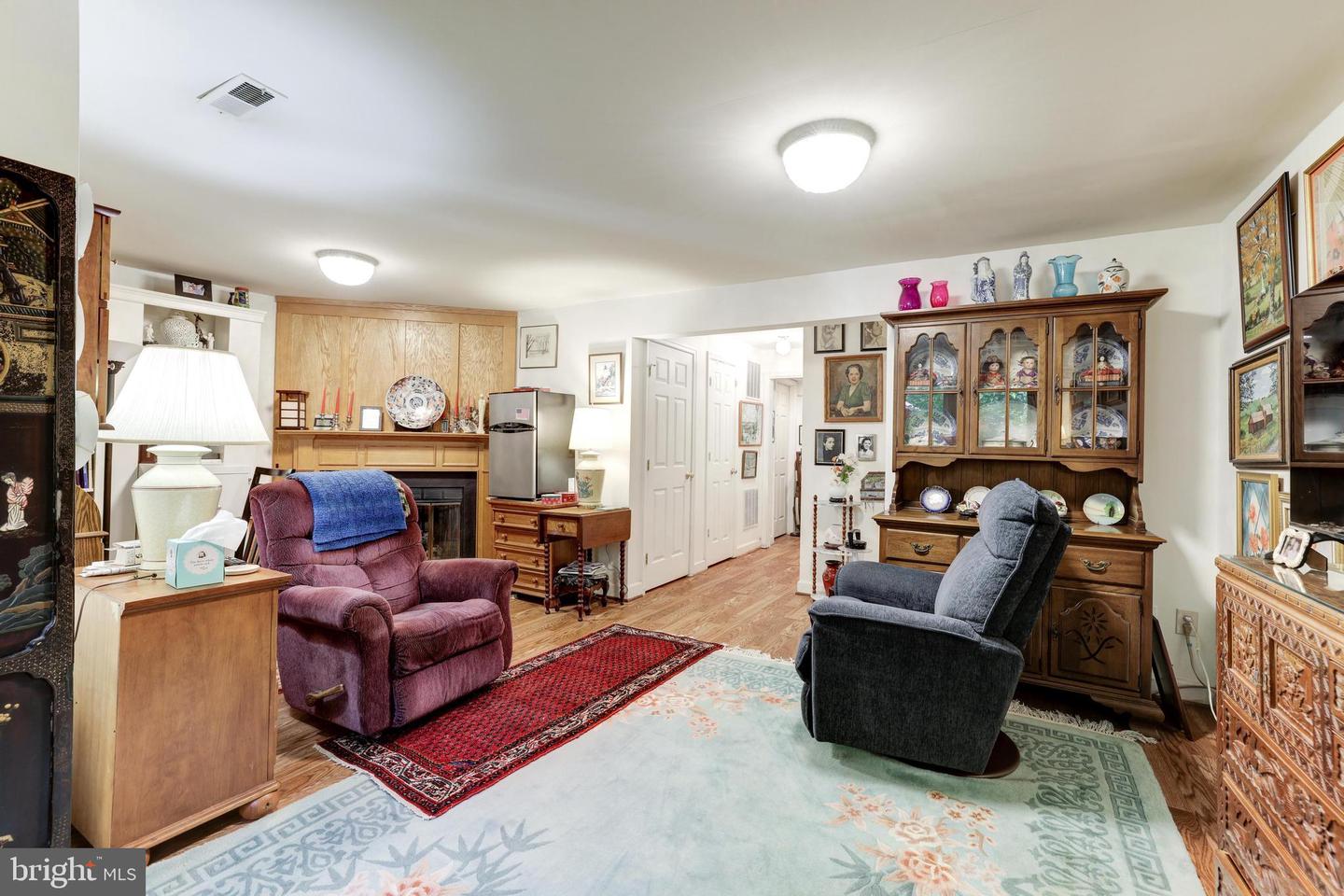 6094 JOUST LANE