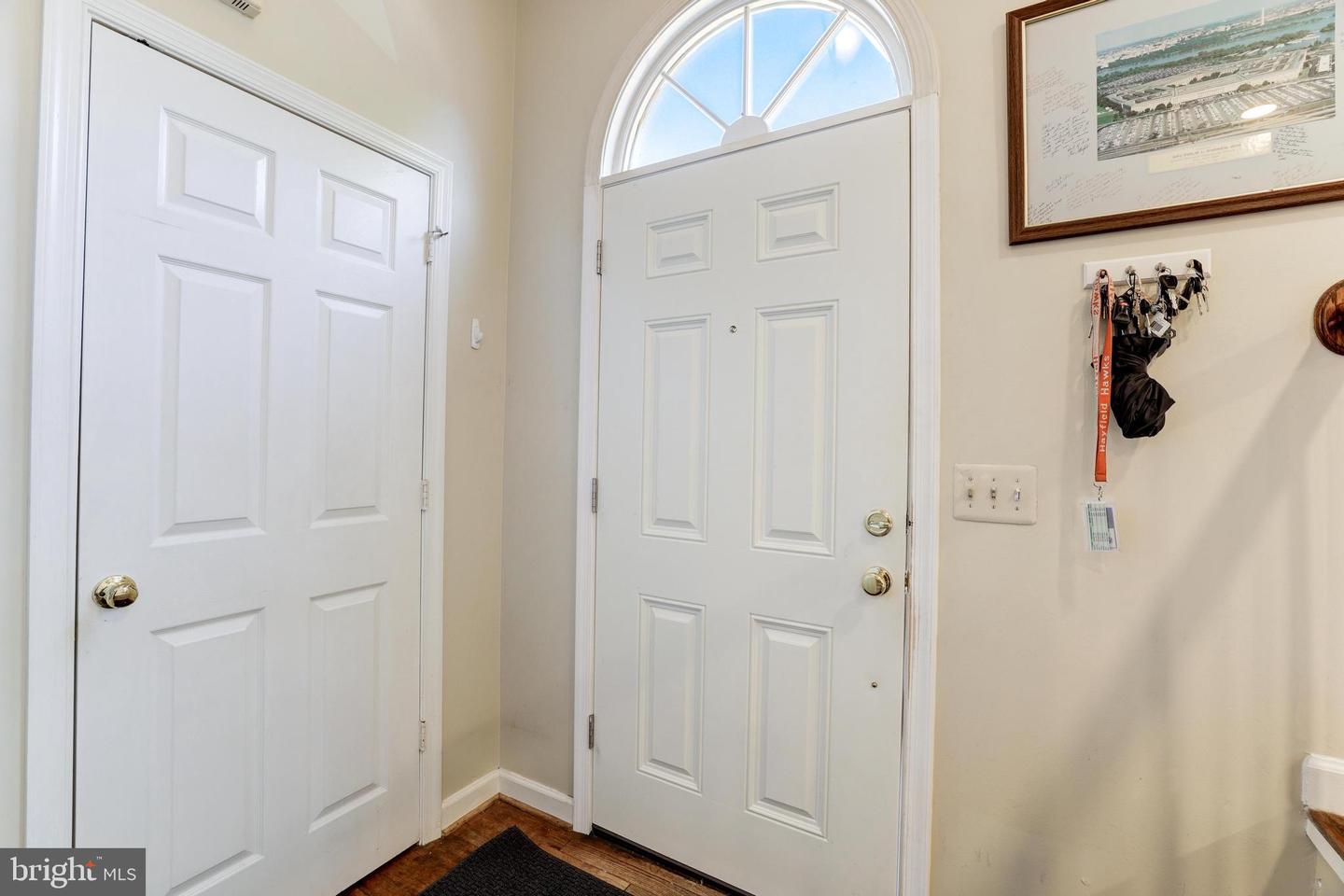6094 JOUST LANE