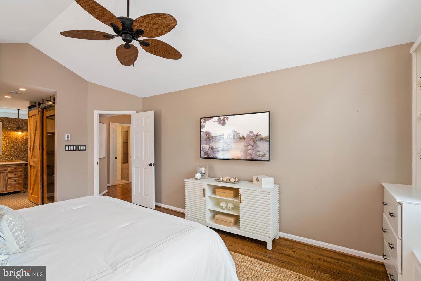 11636 OLD BROOKVILLE COURT