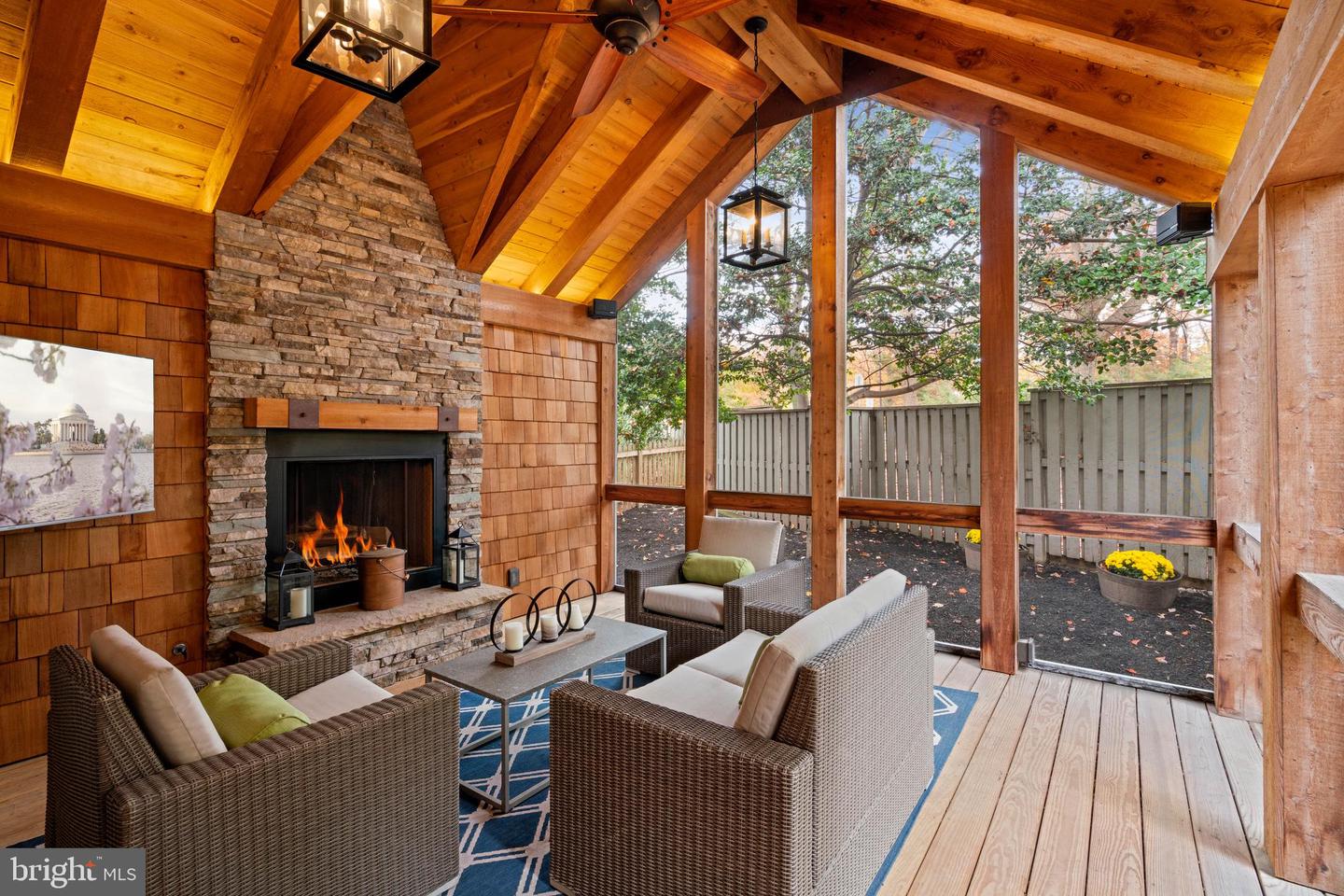 11636 OLD BROOKVILLE COURT