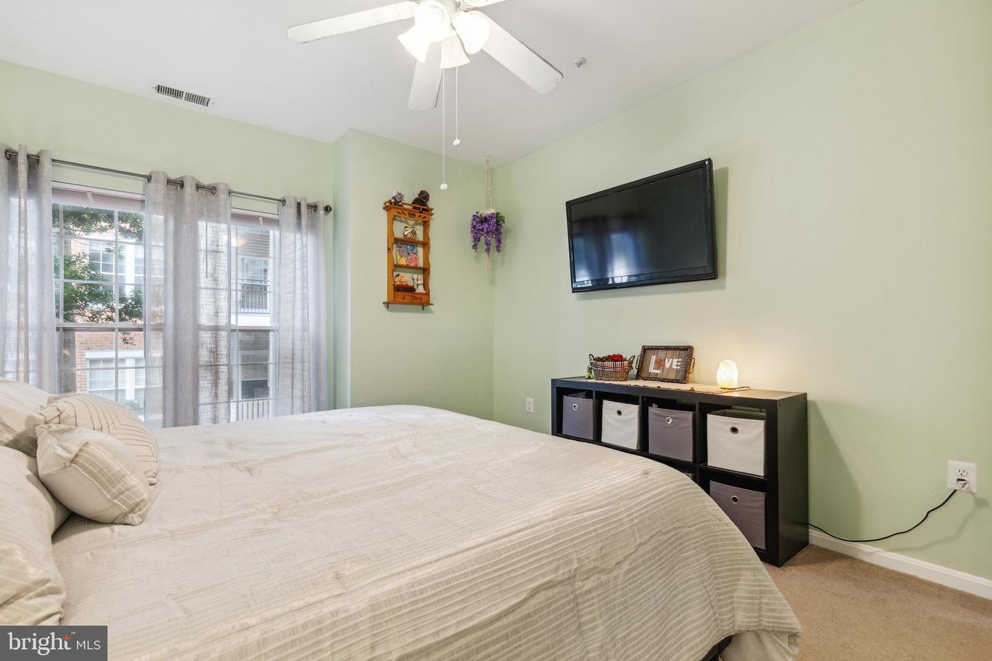 4138 FOUNTAINSIDE LANE Unit: 102