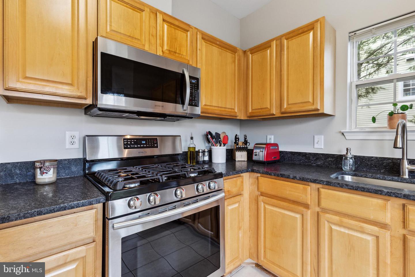4138 FOUNTAINSIDE LANE Unit: 102