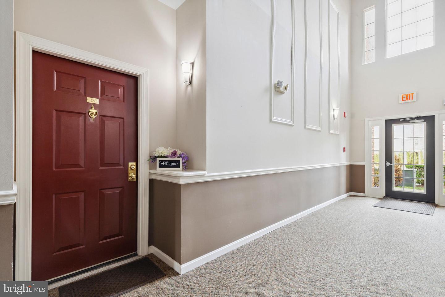 4138 FOUNTAINSIDE LANE Unit: 102