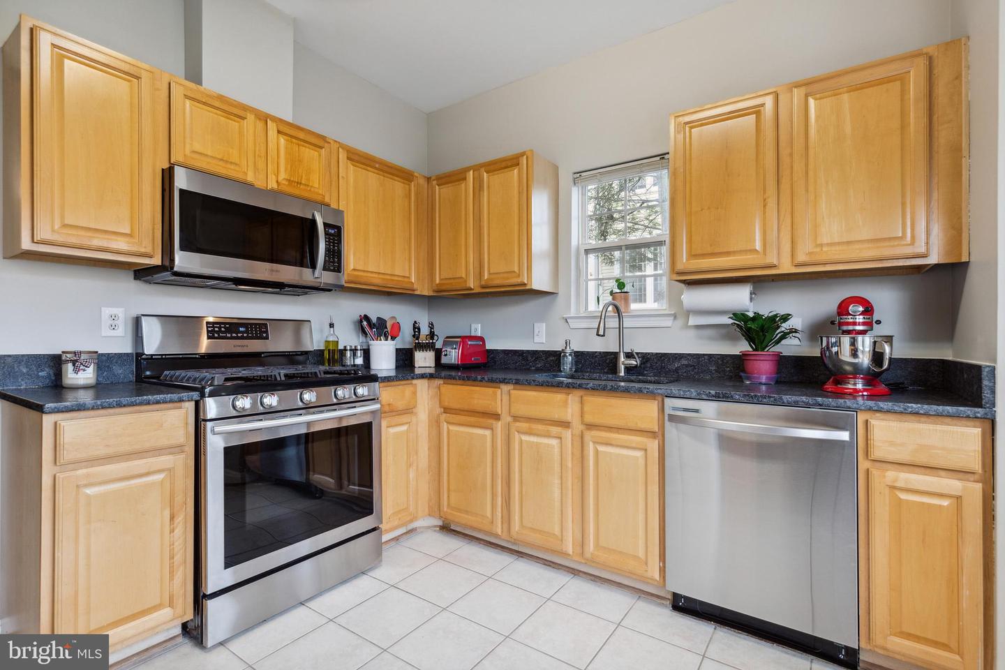 4138 FOUNTAINSIDE LANE Unit: 102