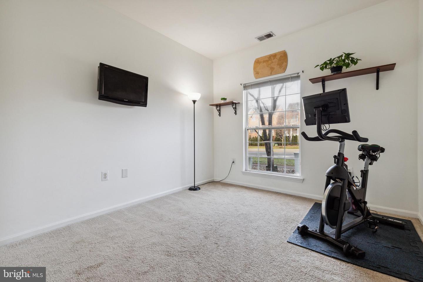 4138 FOUNTAINSIDE LANE Unit: 102