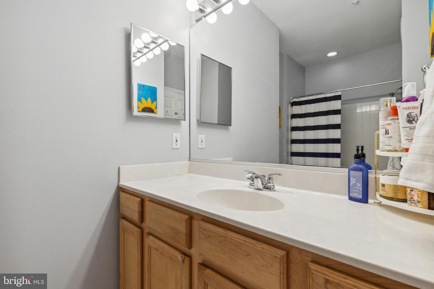 4138 FOUNTAINSIDE LANE Unit: 102