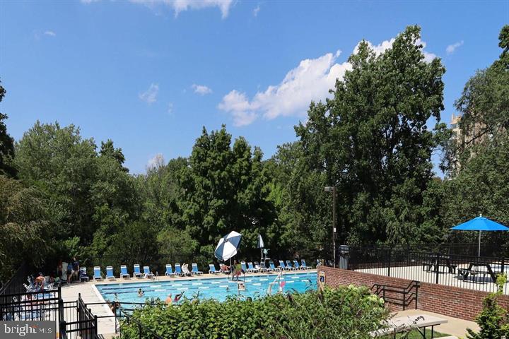 11618 VANTAGE HILL ROAD Unit: 22B