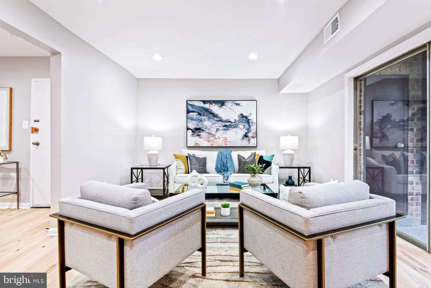 11618 VANTAGE HILL ROAD Unit: 22B