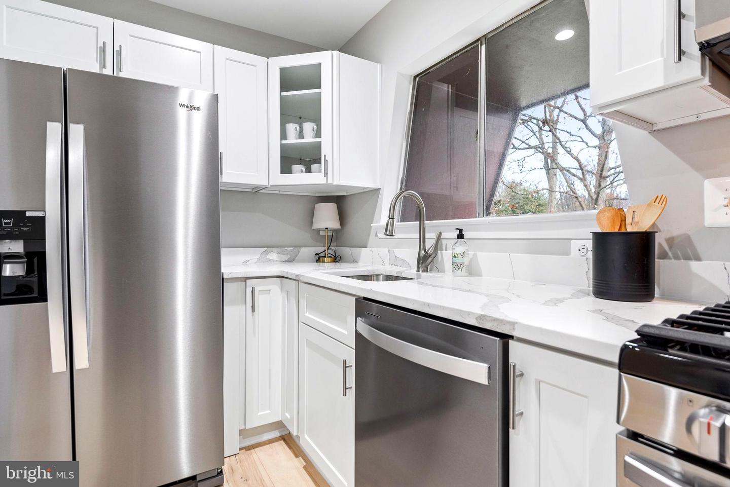11618 VANTAGE HILL ROAD Unit: 22B