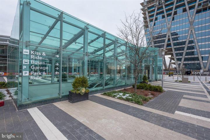 11618 VANTAGE HILL ROAD Unit: 22B