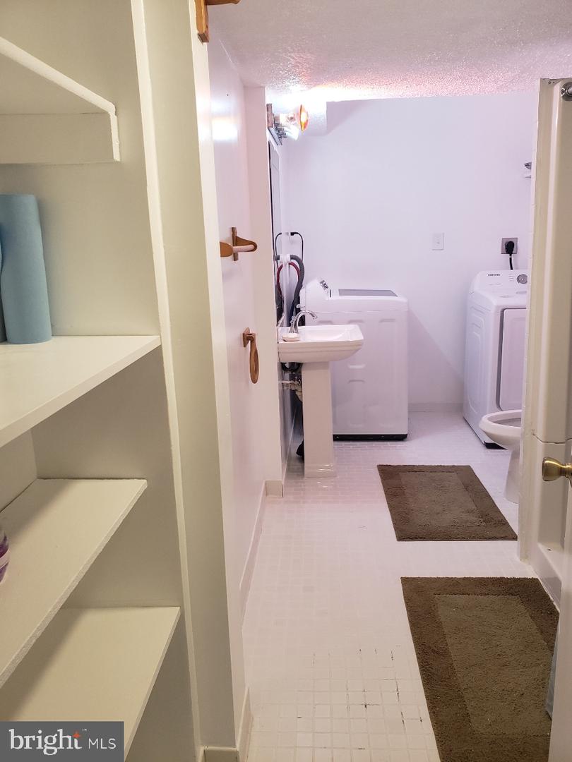 7794 BALLSTON DRIVE