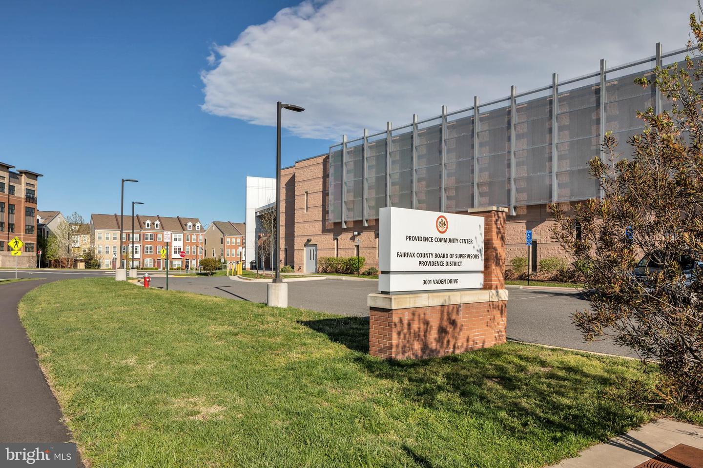 2988 RITTENHOUSE CIRCLE Unit: 19