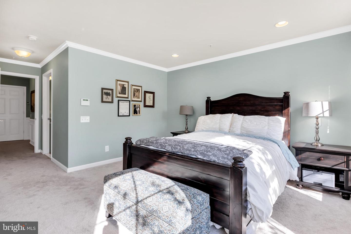 2988 RITTENHOUSE CIRCLE Unit: 19