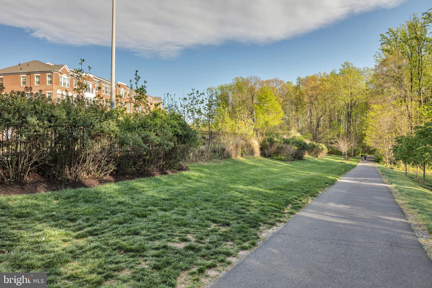 2988 RITTENHOUSE CIRCLE Unit: 19