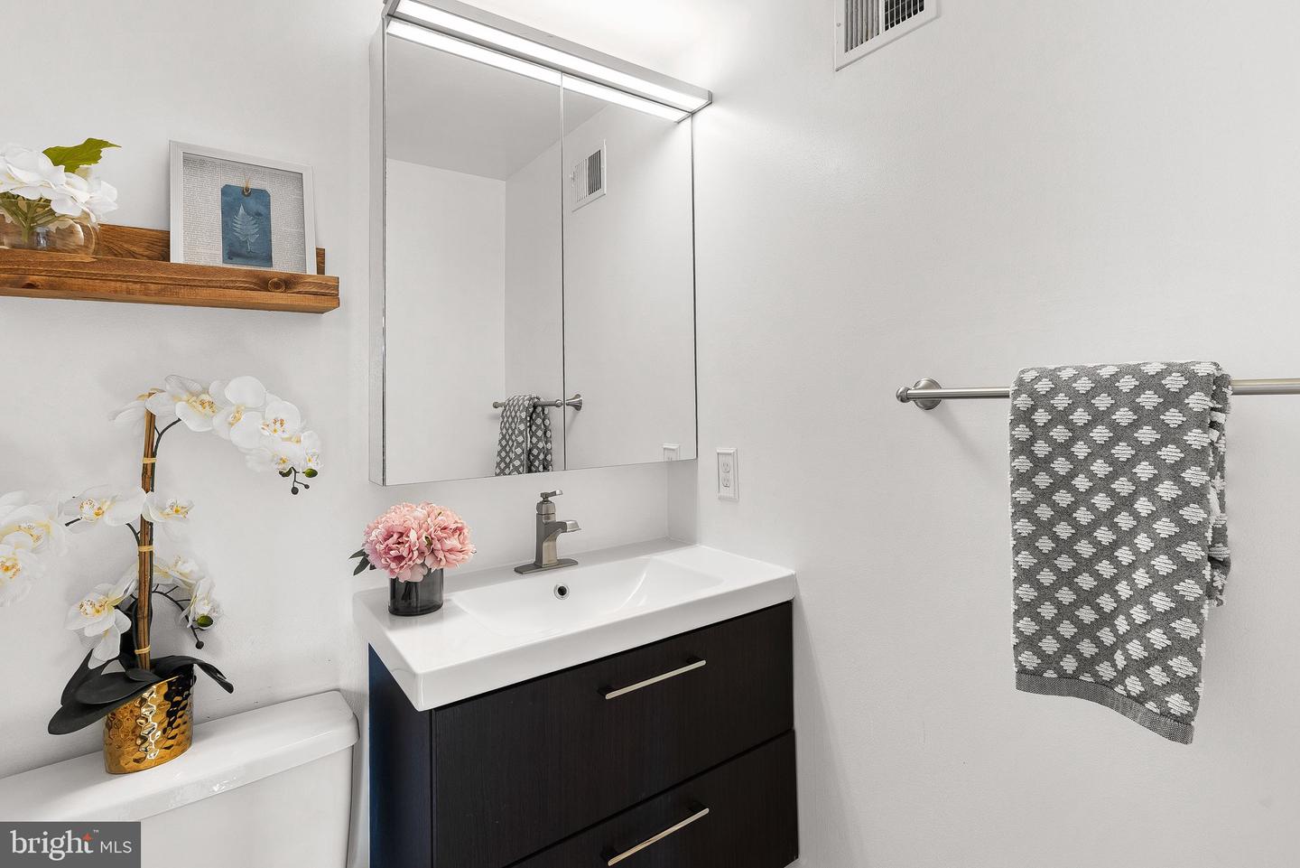 4426 PEMBROOK VILLAGE DRIVE Unit: 131