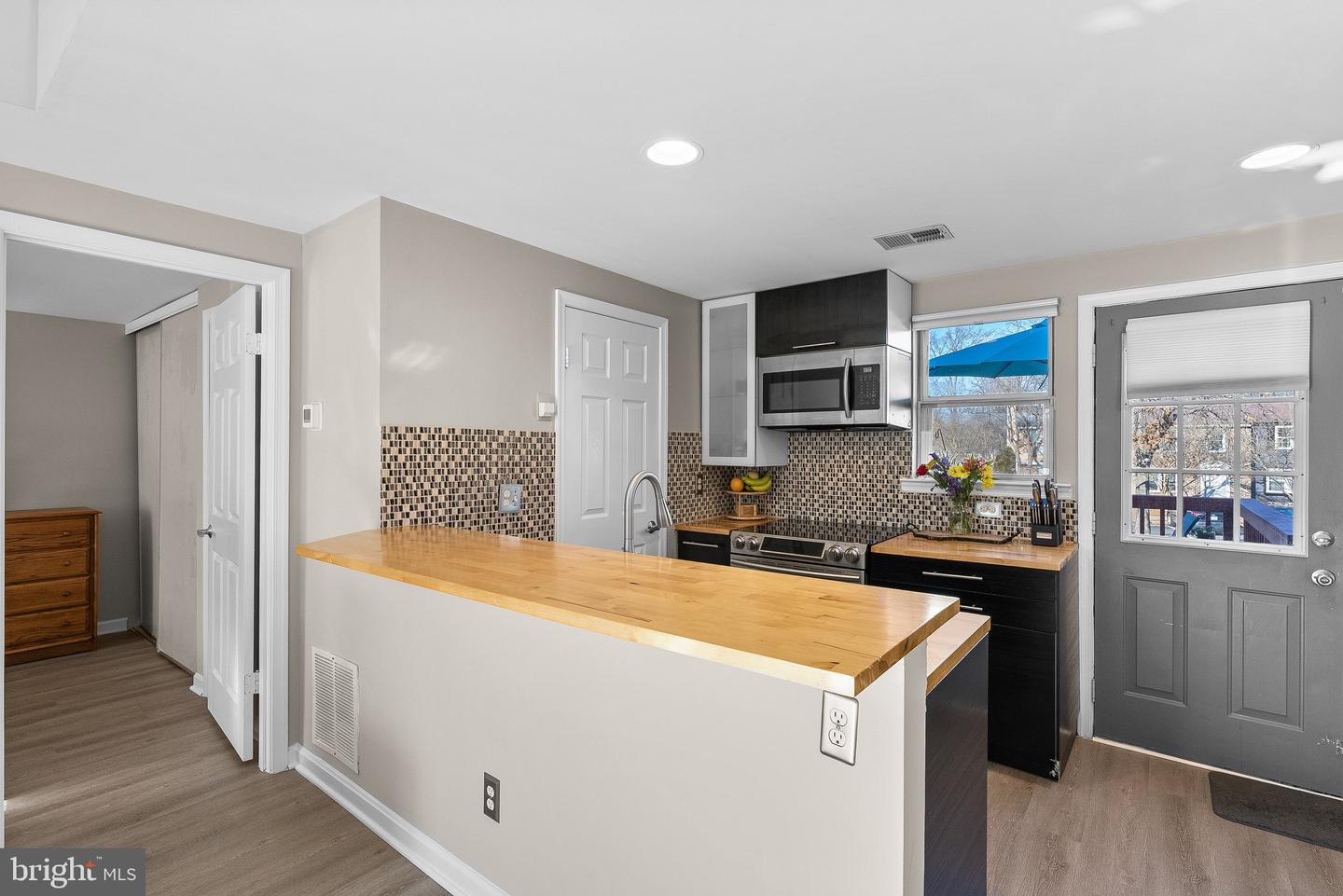 4426 PEMBROOK VILLAGE DRIVE Unit: 131