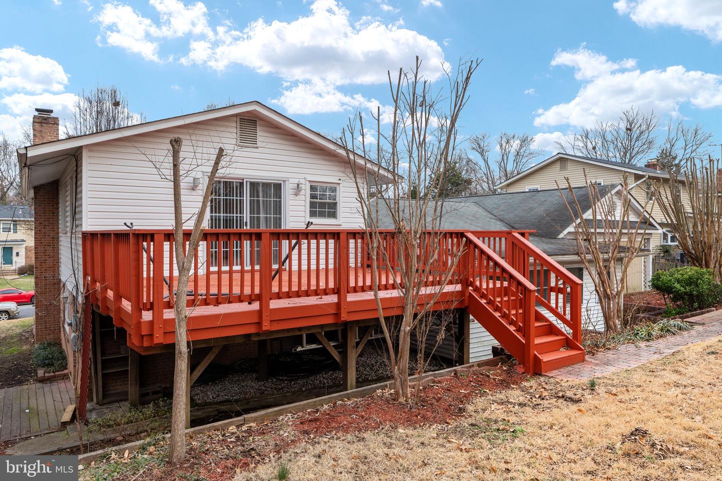 6004 JENNINGS LANE