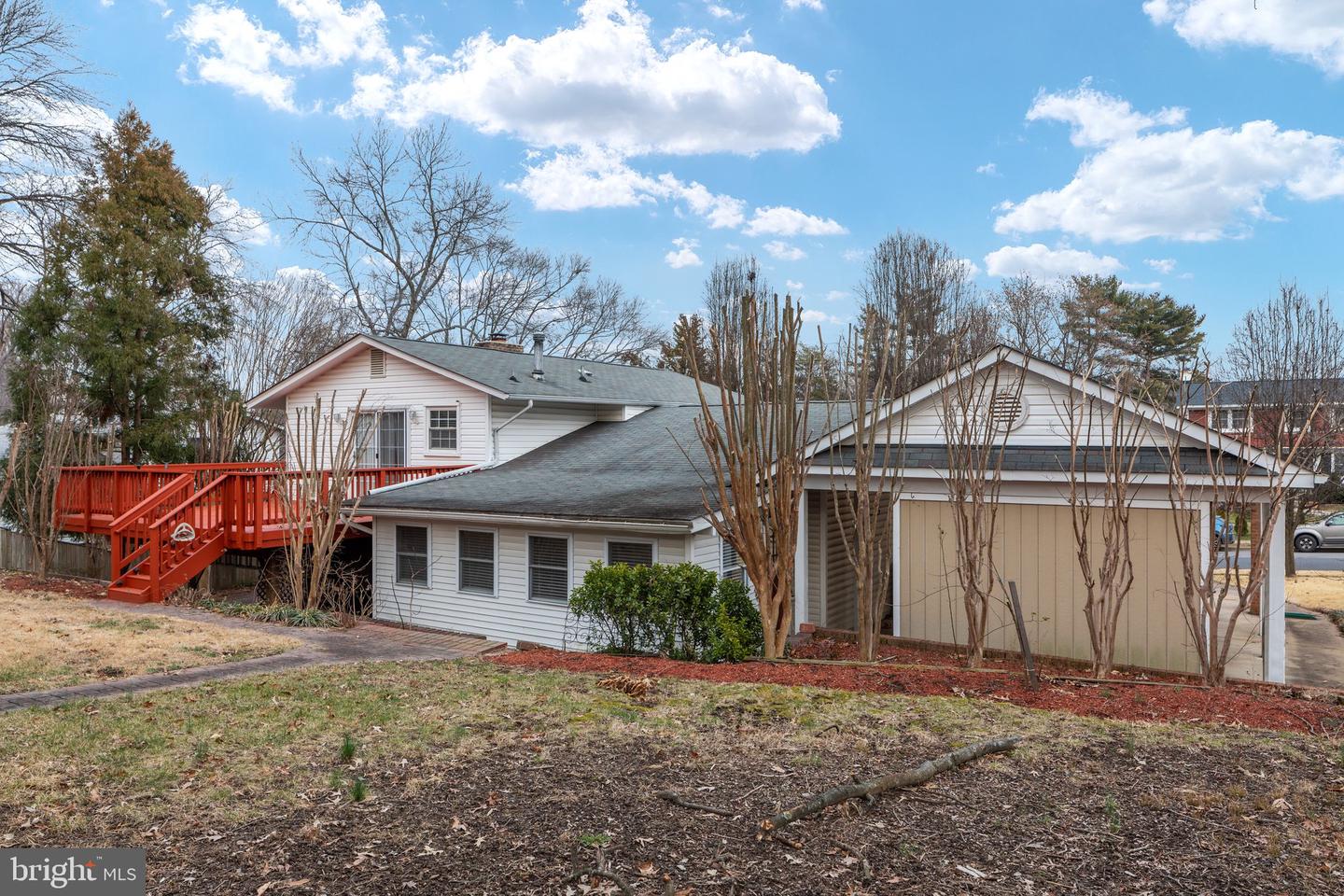 6004 JENNINGS LANE