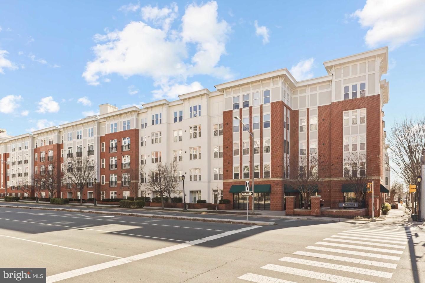 2655 PROSPERITY AVENUE Unit: 419