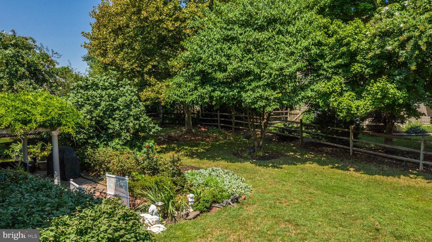 14800 HUNTING PATH PLACE