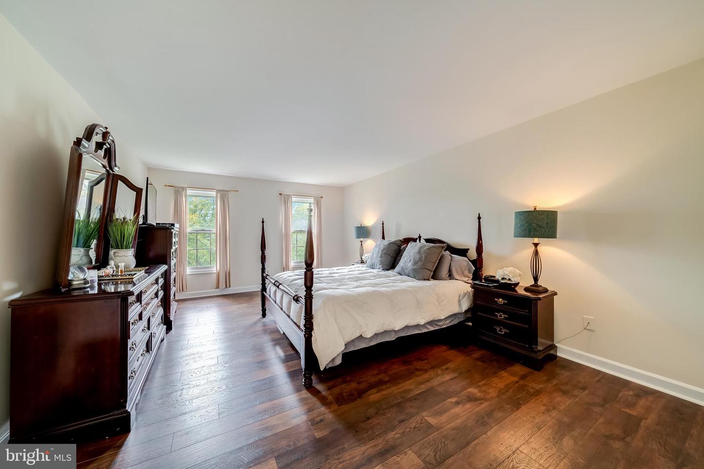 14800 HUNTING PATH PLACE