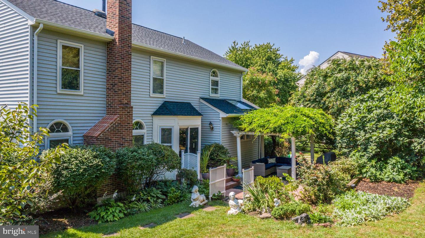 14800 HUNTING PATH PLACE