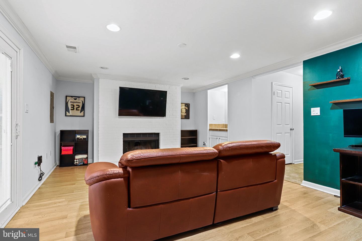 6045 CROWN ROYAL CIRCLE
