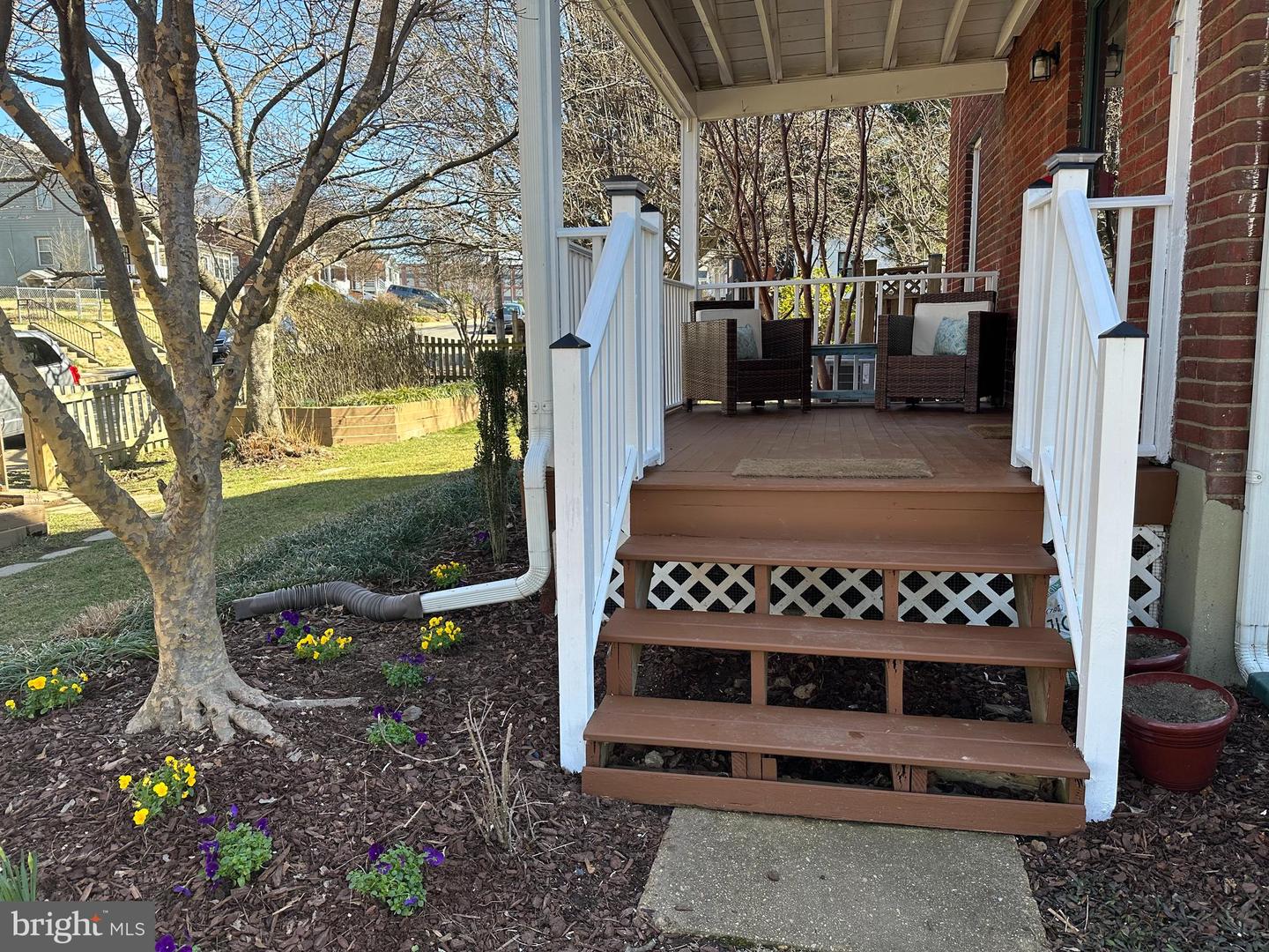 2621 FARMINGTON DRIVE