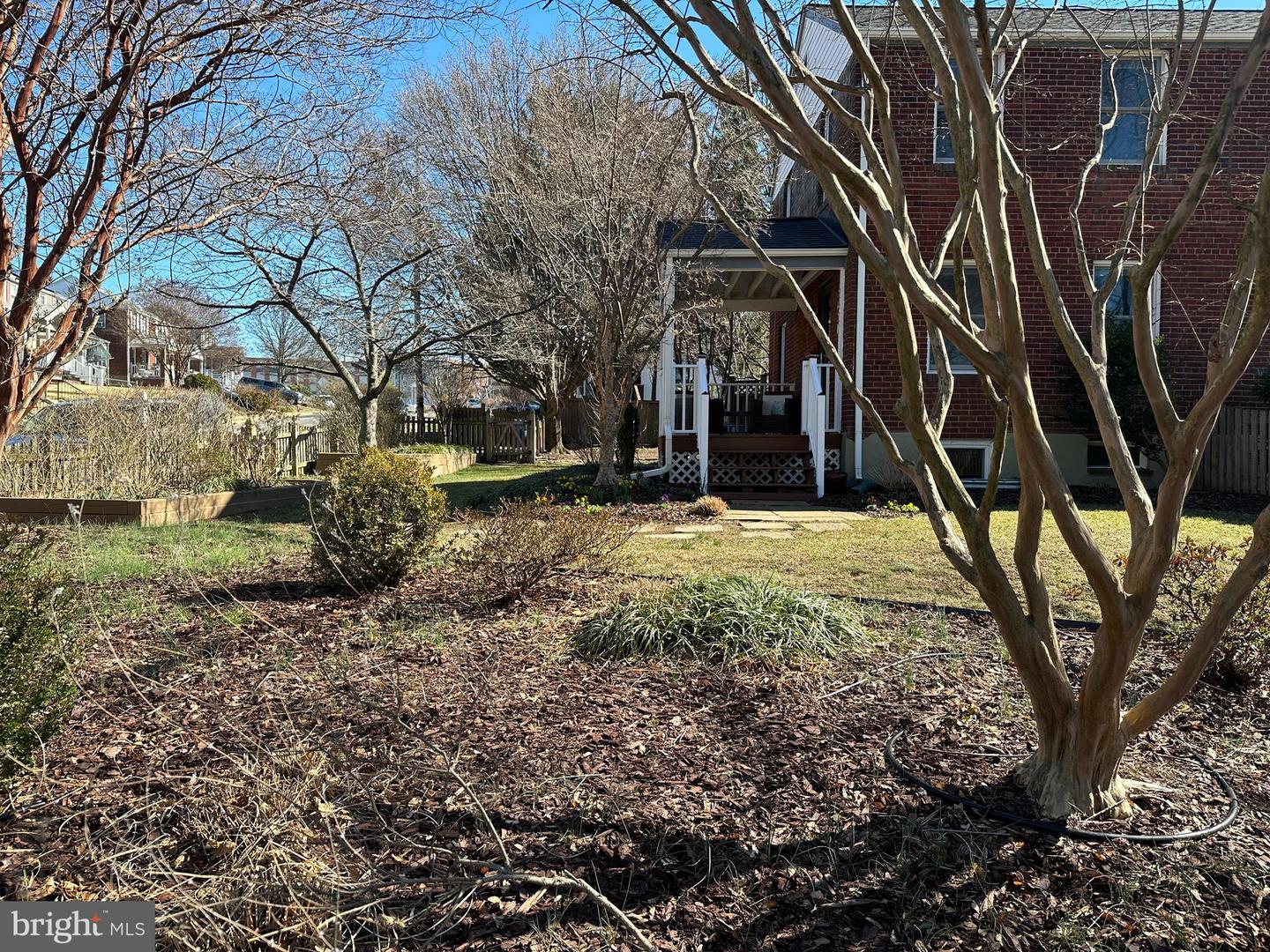 2621 FARMINGTON DRIVE