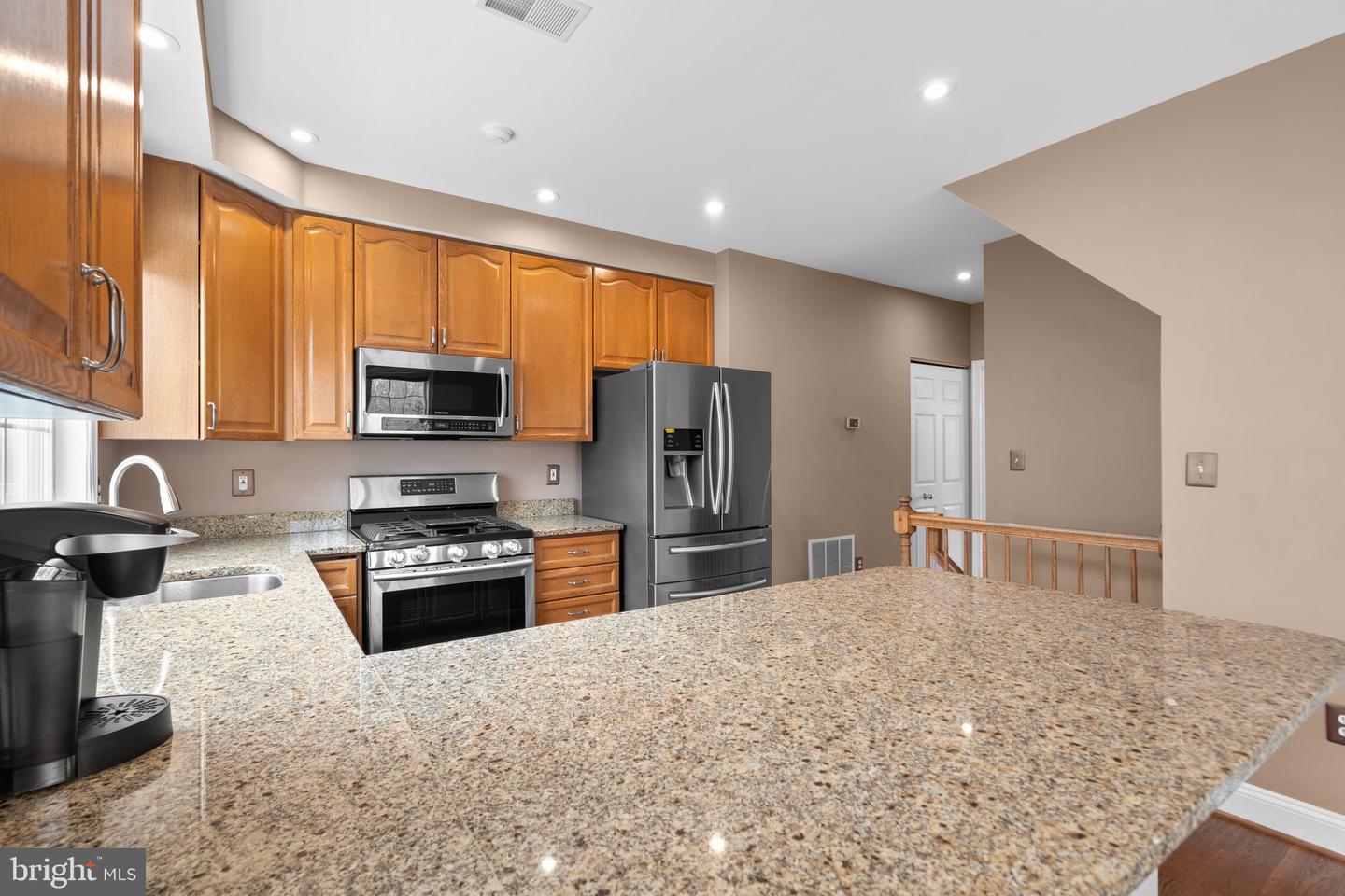 6131 BRICKER LANE