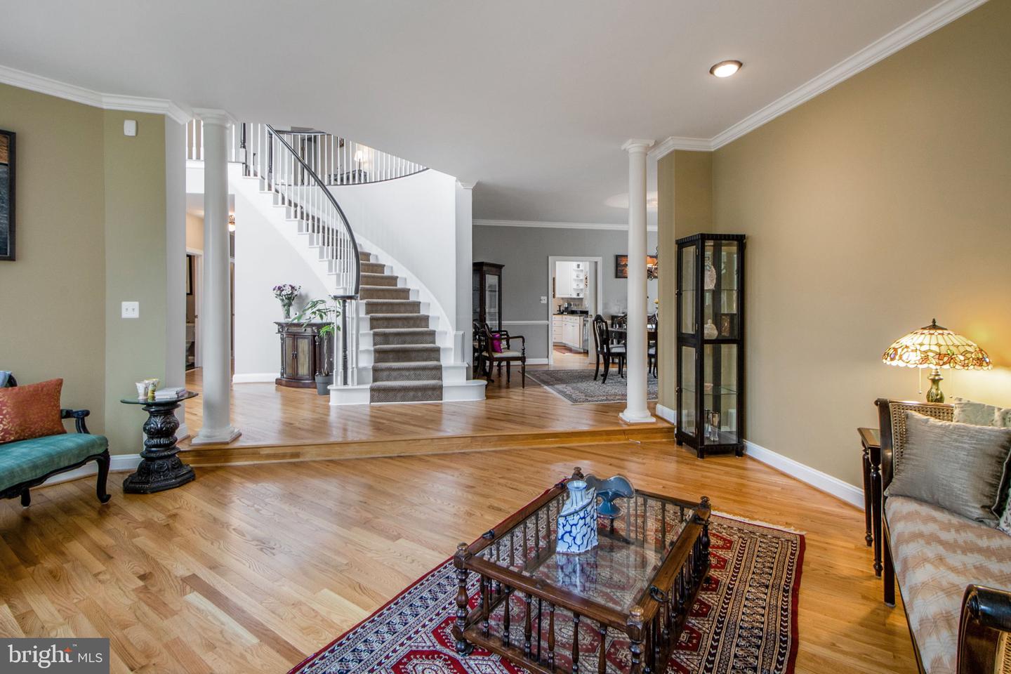 12009 CREEKBEND DRIVE