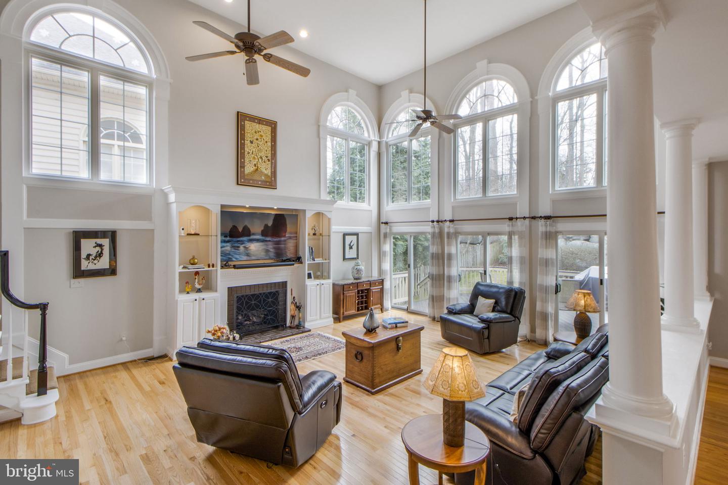 12009 CREEKBEND DRIVE