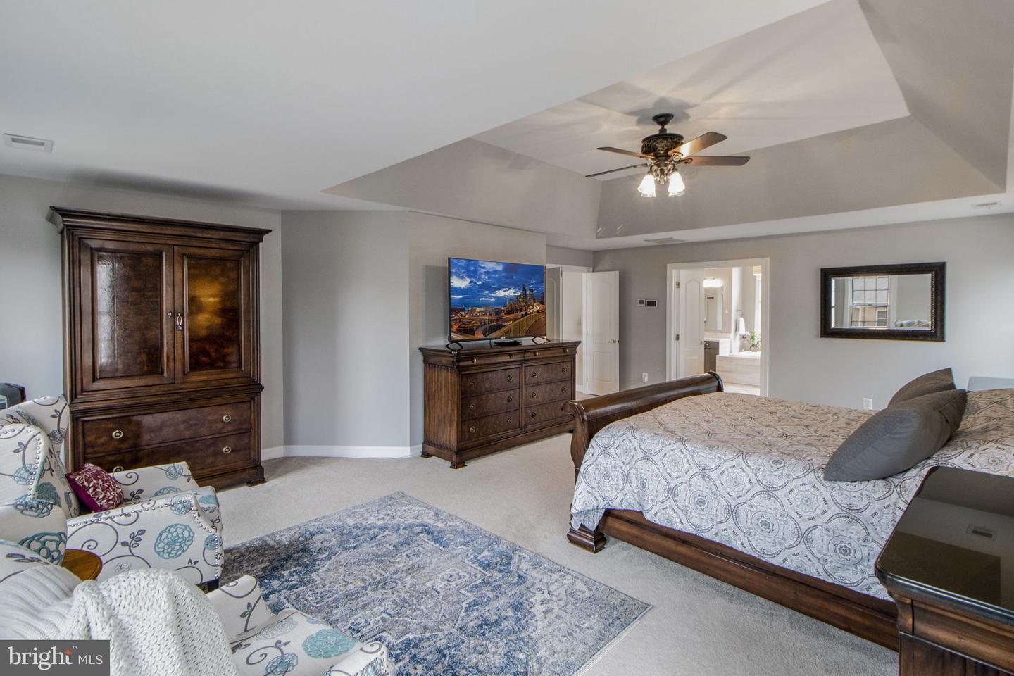 12009 CREEKBEND DRIVE