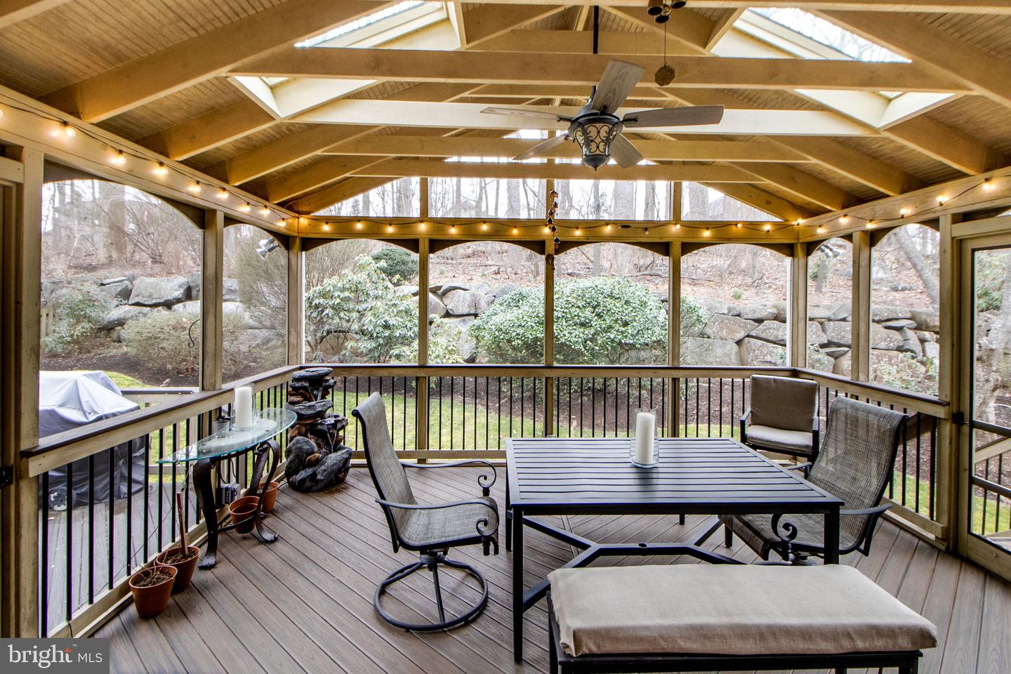 12009 CREEKBEND DRIVE