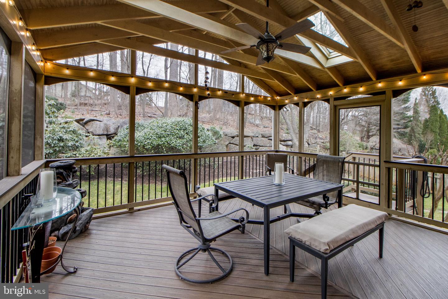 12009 CREEKBEND DRIVE