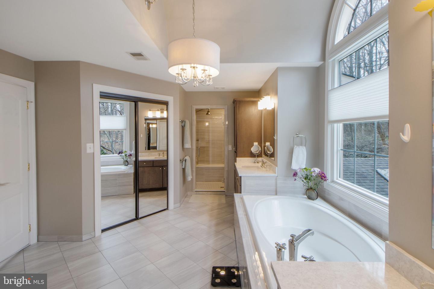 12009 CREEKBEND DRIVE