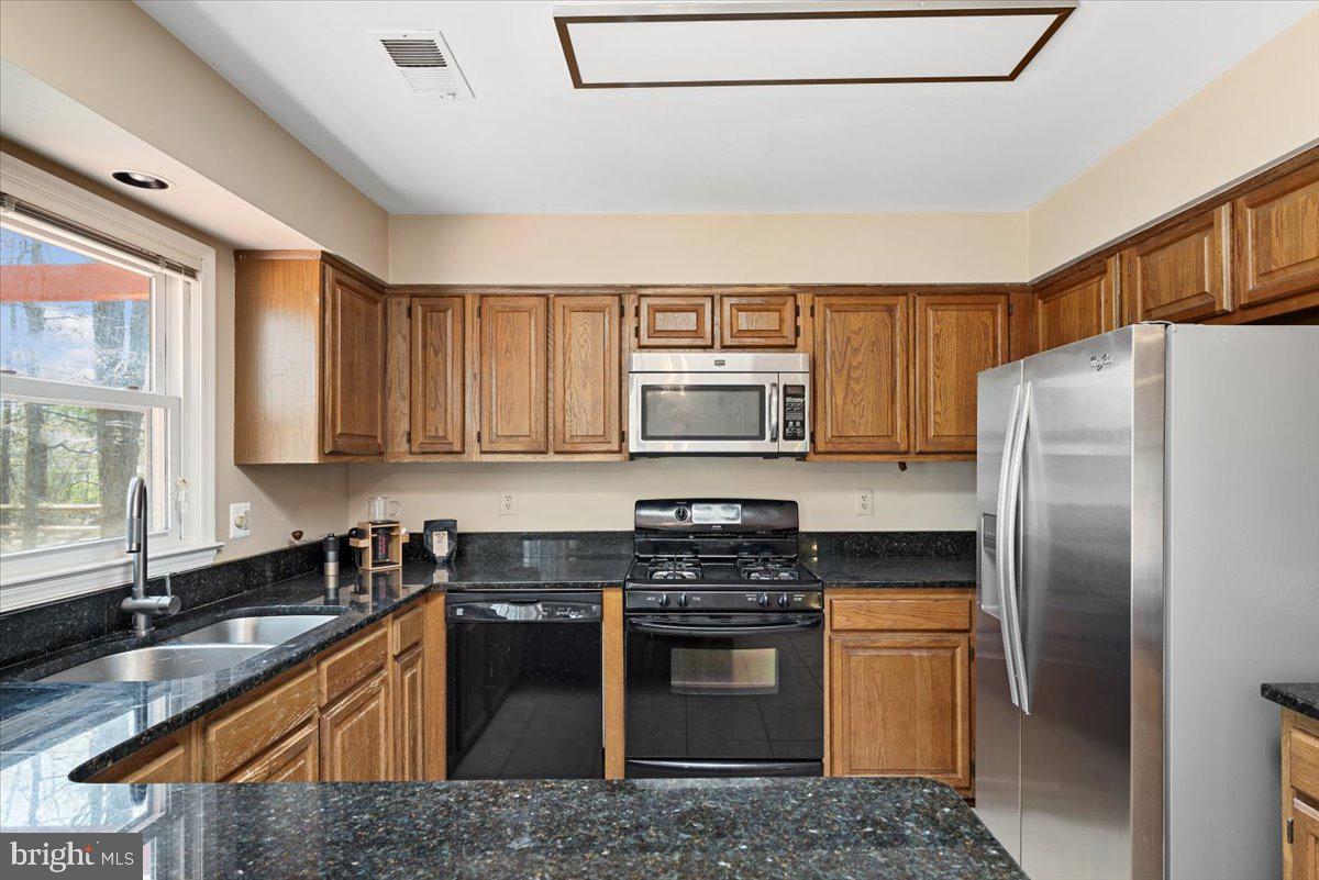 9726 DELLFORD COURT