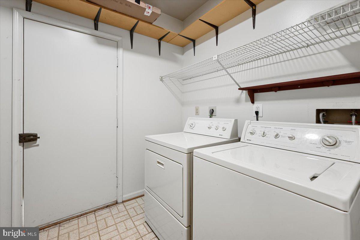 9726 DELLFORD COURT