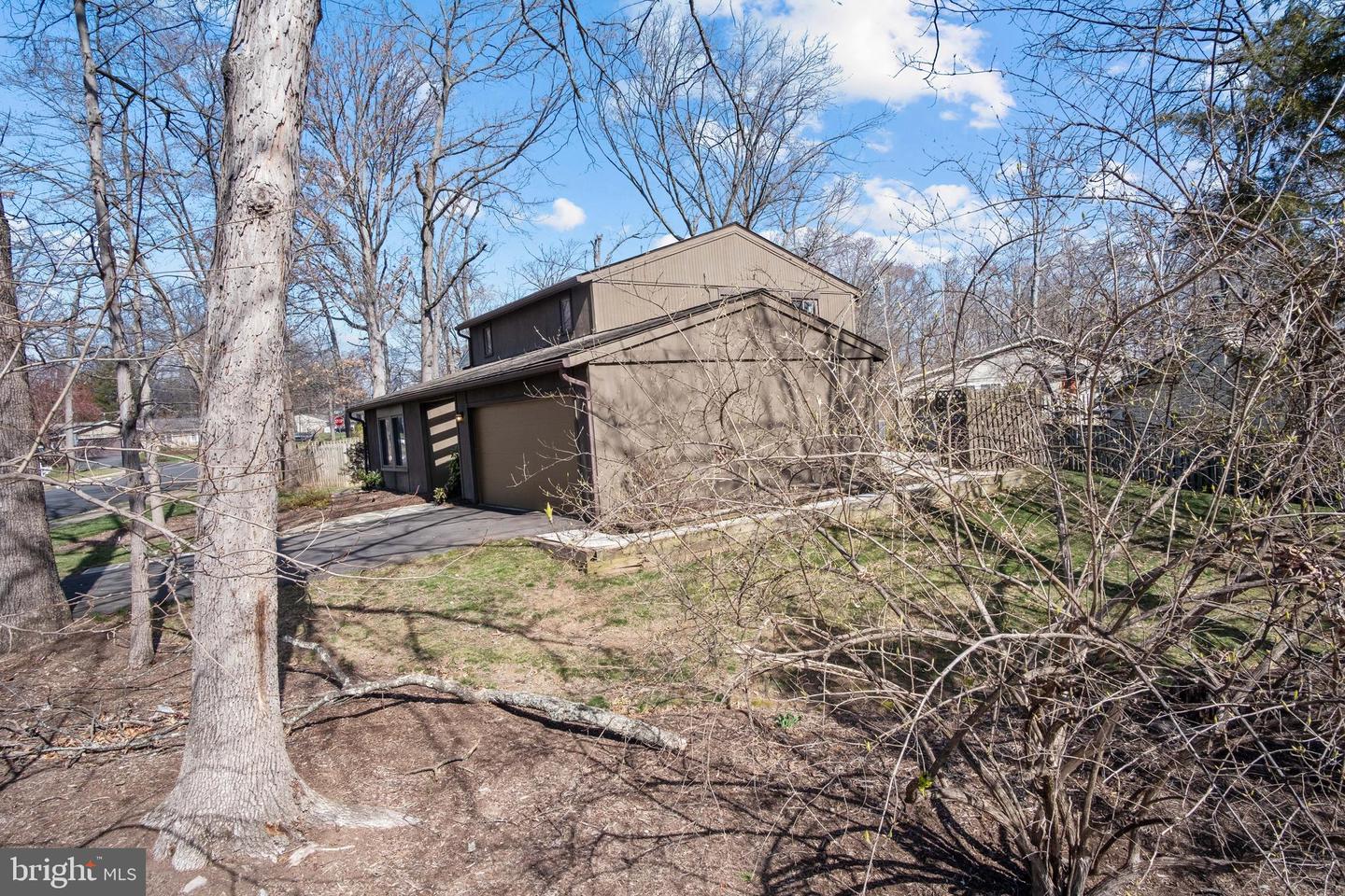 1513 MILLIKENS BEND ROAD