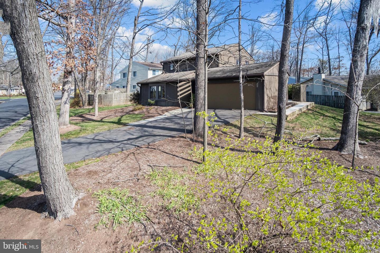 1513 MILLIKENS BEND ROAD