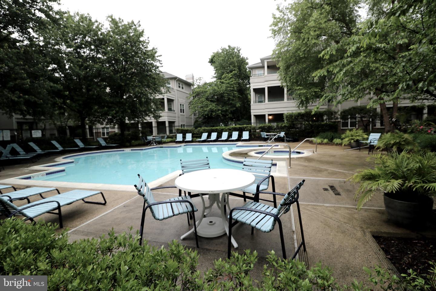 12953 CENTRE PARK CIRCLE Unit: 217
