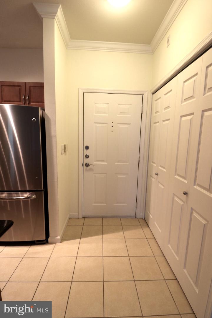 12953 CENTRE PARK CIRCLE Unit: 217