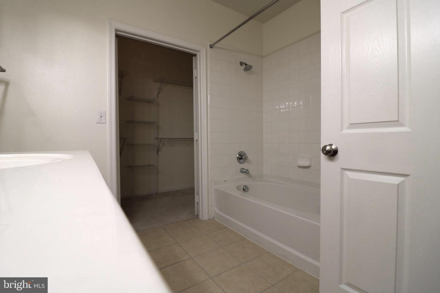 12953 CENTRE PARK CIRCLE Unit: 217