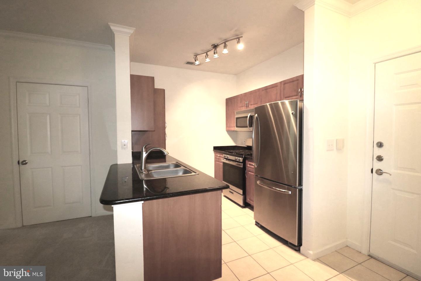 12953 CENTRE PARK CIRCLE Unit: 217