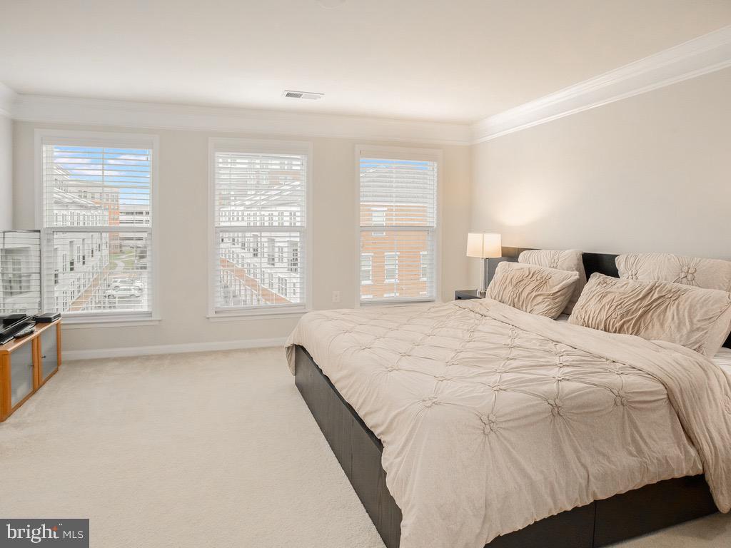 3057 RITTENHOUSE CIRCLE Unit: 68