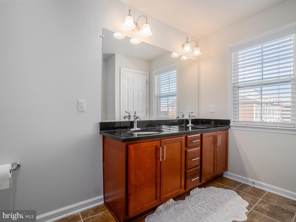 3057 RITTENHOUSE CIRCLE Unit: 68