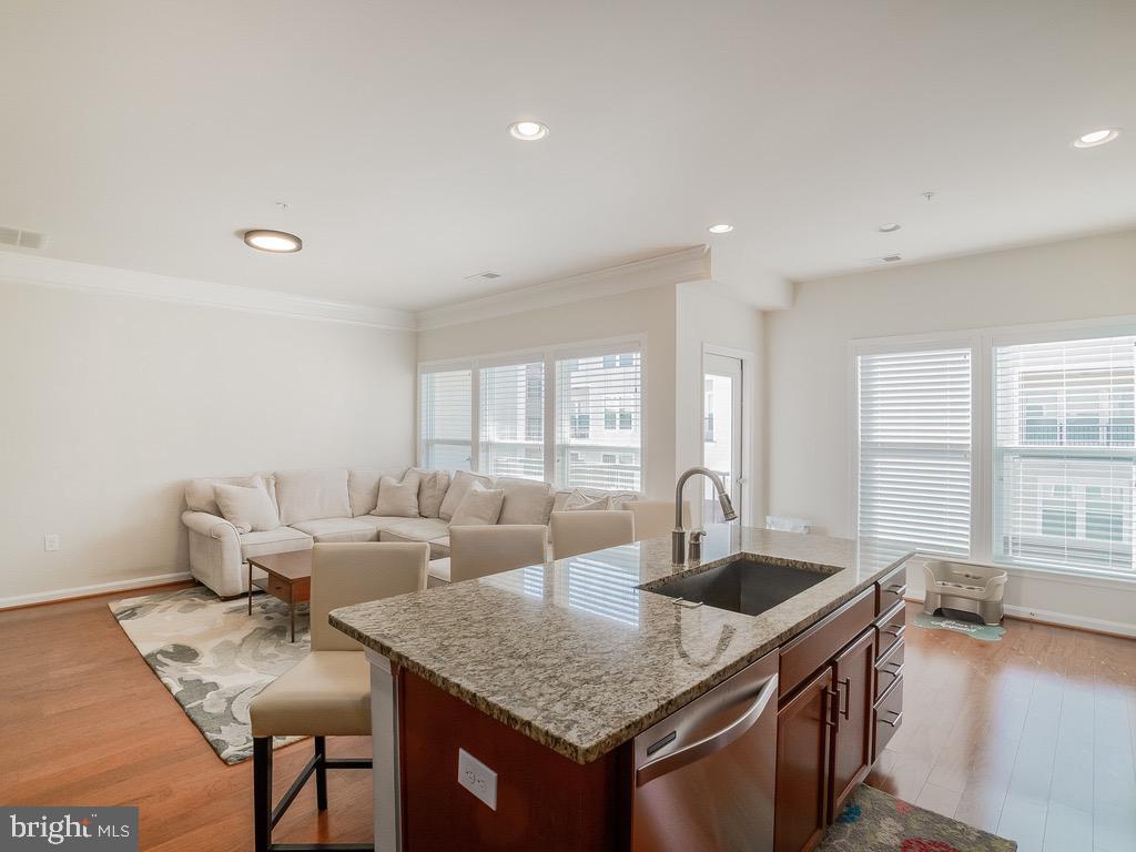 3057 RITTENHOUSE CIRCLE Unit: 68