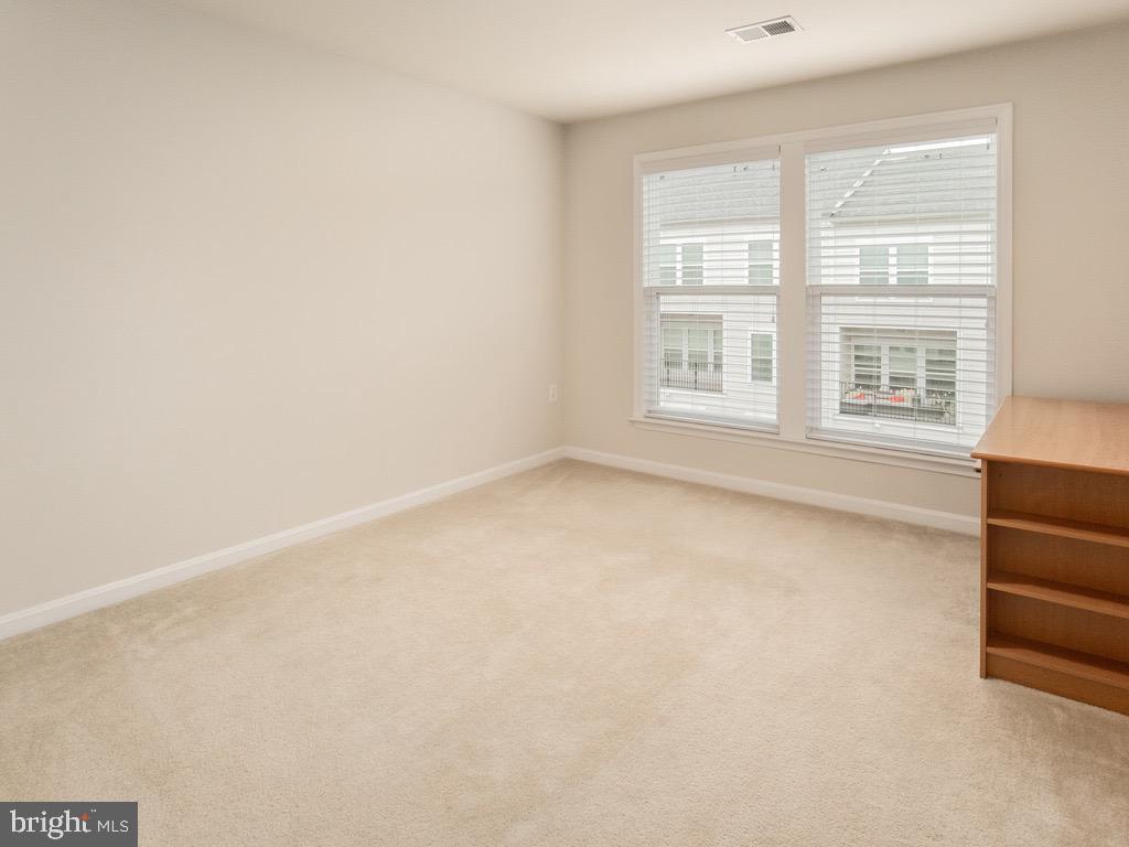 3057 RITTENHOUSE CIRCLE Unit: 68