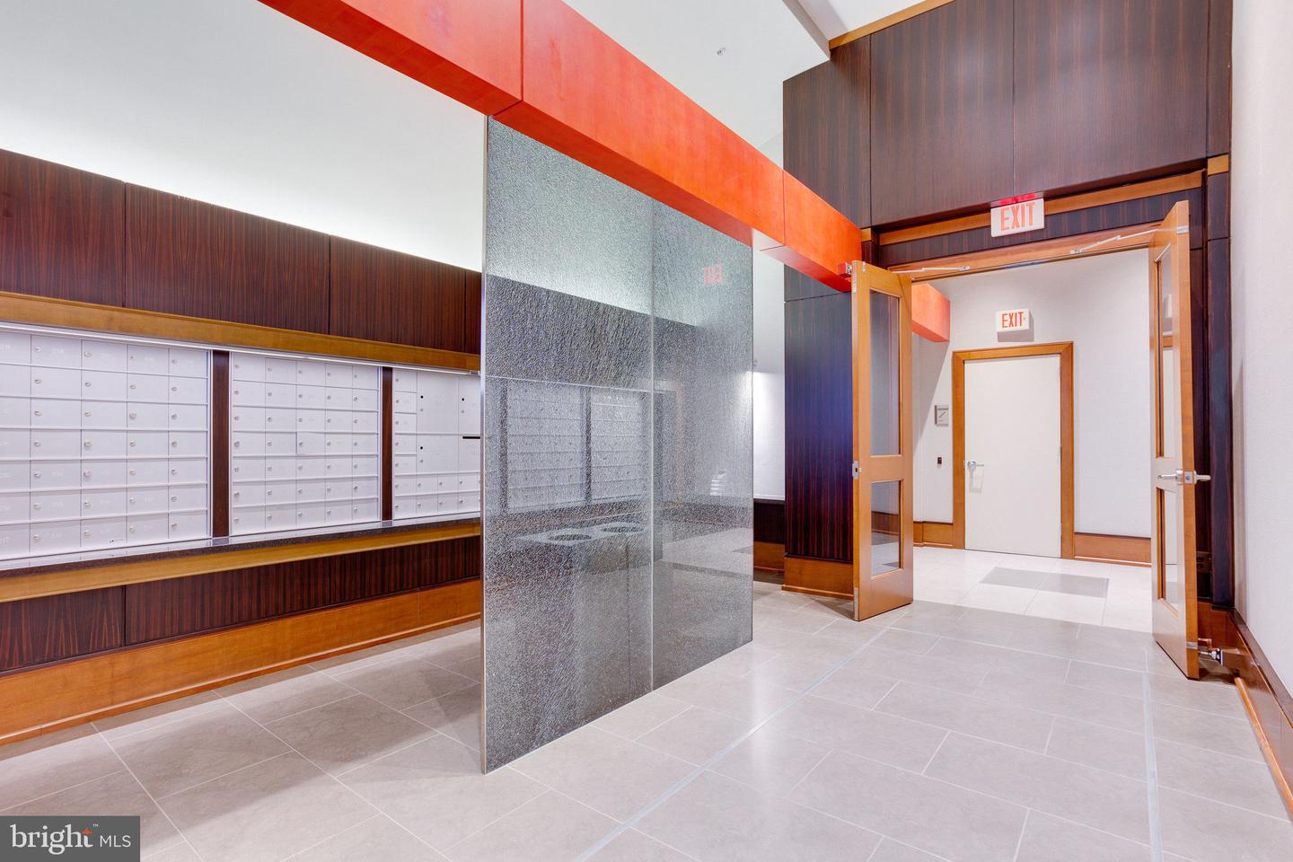 11990 MARKET Unit: 1501