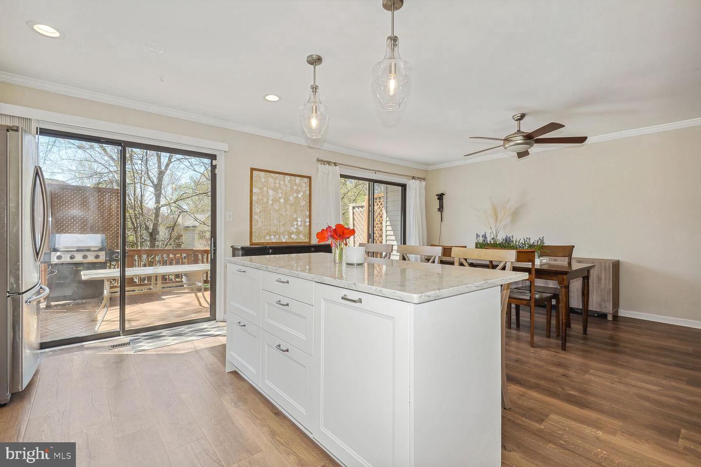 9001 GOLDEN SUNSET LANE